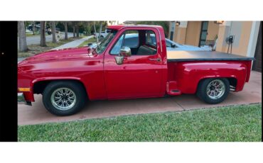 Chevrolet-C10-1985-Red-Black-11