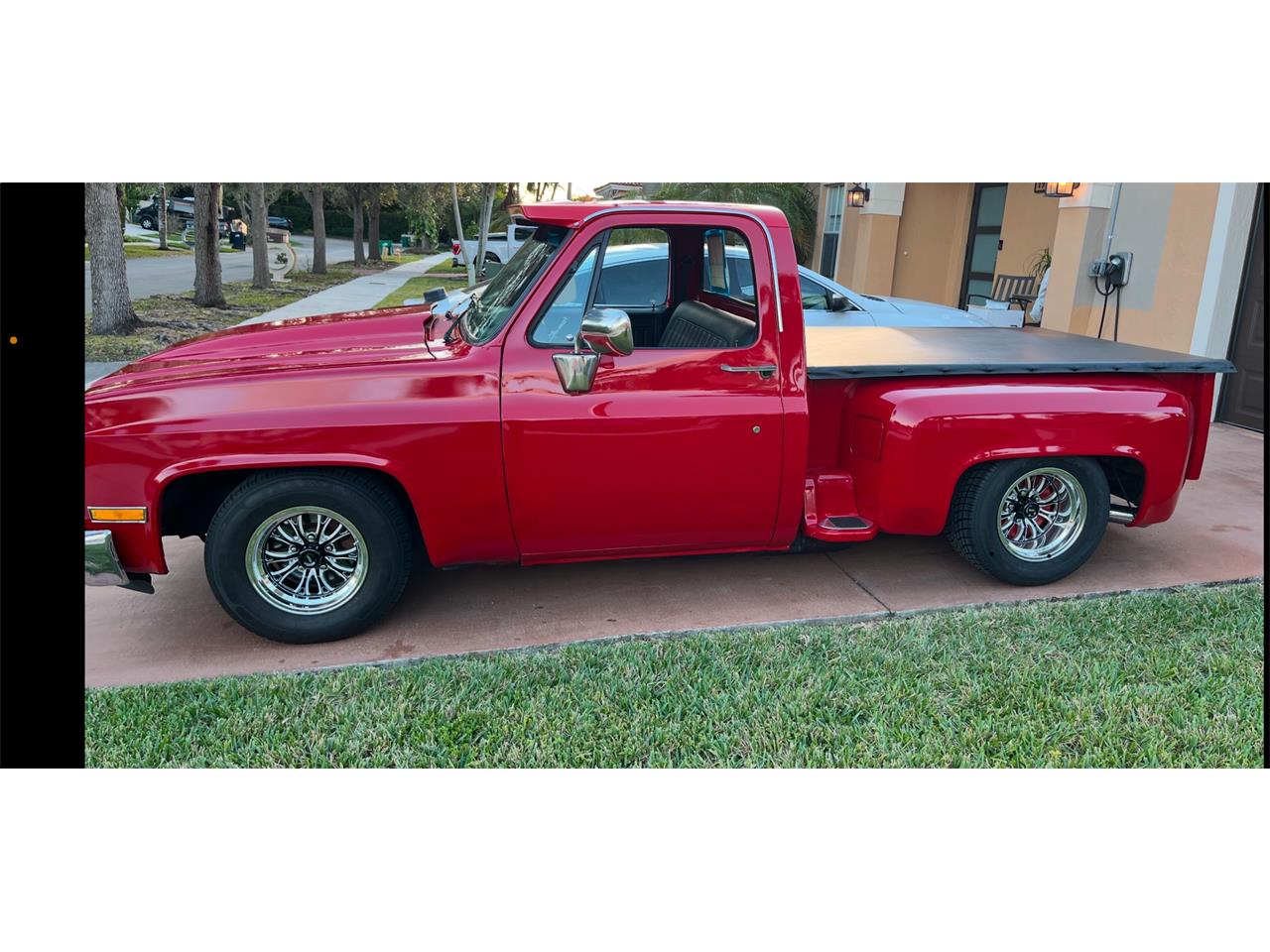 Chevrolet-C10-1985-Red-Black-11