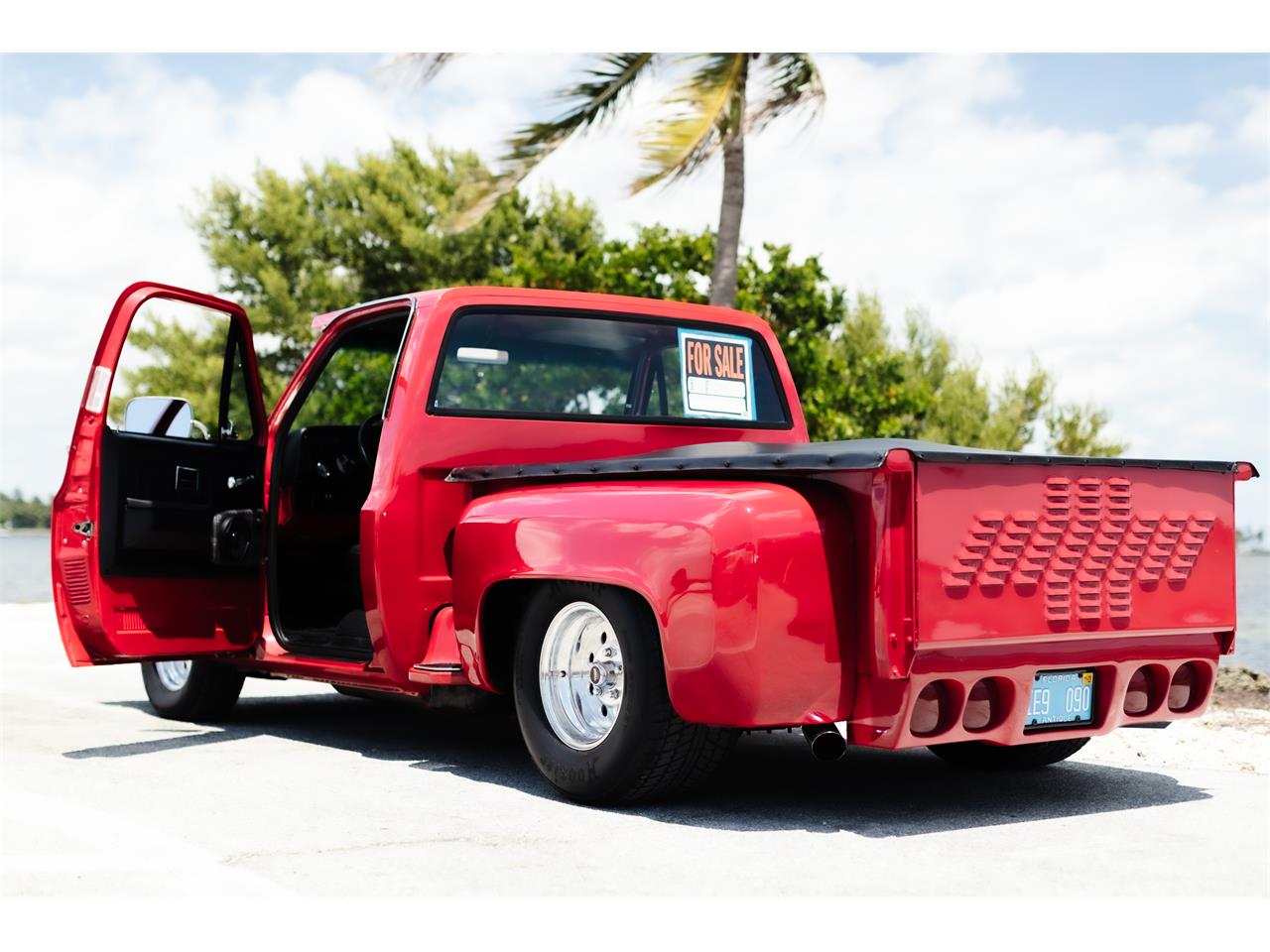 Chevrolet-C10-1985-Red-Black-5