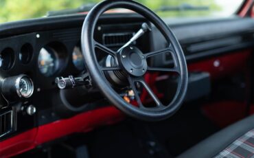 Chevrolet-C10-1985-Red-Black-8