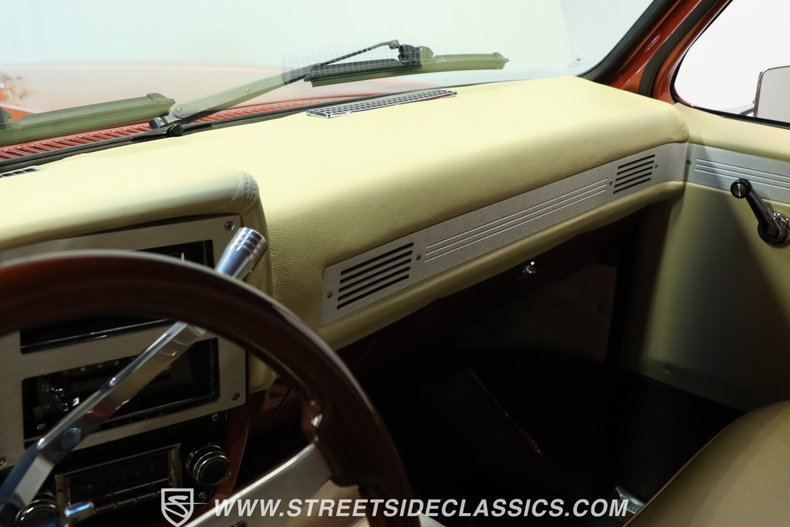 Chevrolet-C10-1985-Shenandoah-Sunset-Or-Tan-4
