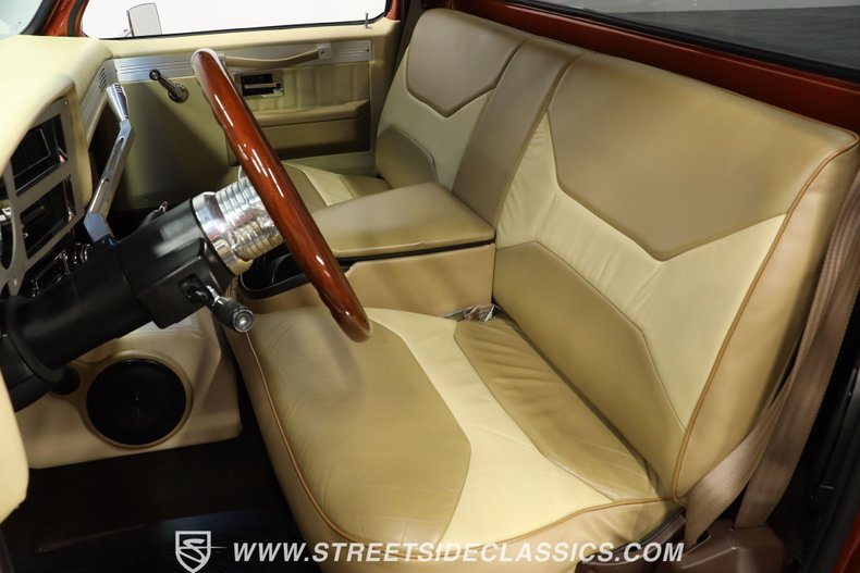 Chevrolet-C10-1985-Shenandoah-Sunset-Or-Tan-42