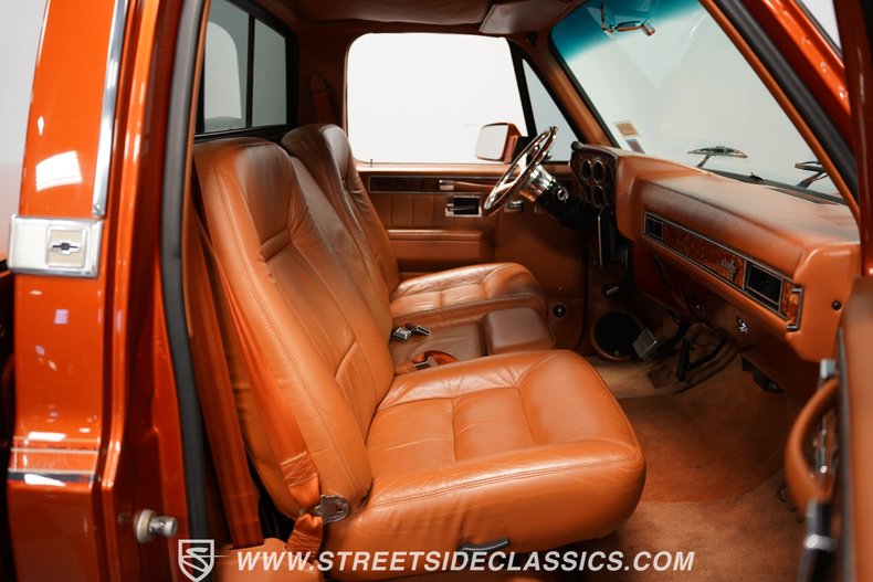 Chevrolet-C10-1986-Burnt-Orange-Metalli-Brown-47