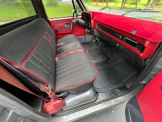 Chevrolet-C10-1986-Gun-Metal-Gray-Metal-10