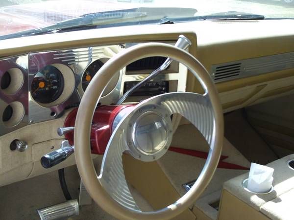 Chevrolet-C10-1986-Red-Tan-12