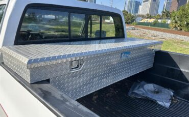 Chevrolet-C10-1986-White-Grey-10