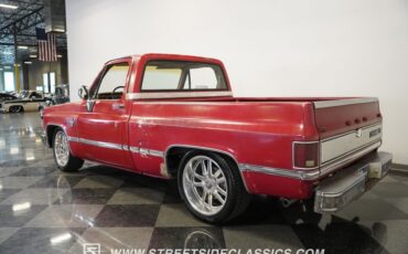 Chevrolet-C10-1987-Apple-Red-Doe-Skin-Tan-16