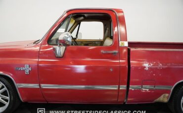 Chevrolet-C10-1987-Apple-Red-Doe-Skin-Tan-22