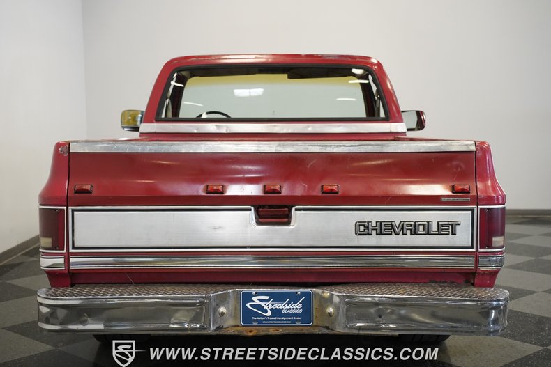 Chevrolet-C10-1987-Apple-Red-Doe-Skin-Tan-31