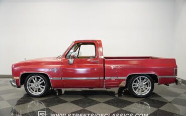Chevrolet-C10-1987-Apple-Red-Doe-Skin-Tan