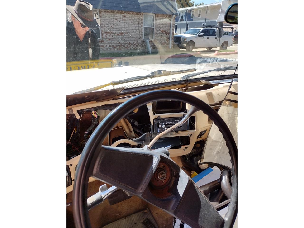 Chevrolet-C10-1987-Light-tan-and-red-Light-tan-11