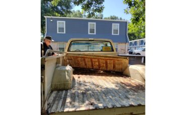 Chevrolet-C10-1987-Light-tan-and-red-Light-tan-15