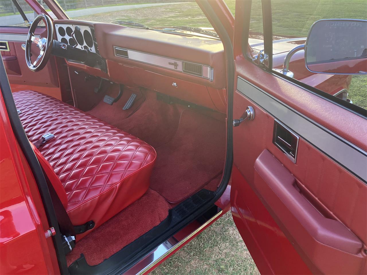 Chevrolet-C10-1987-Red-Red-18