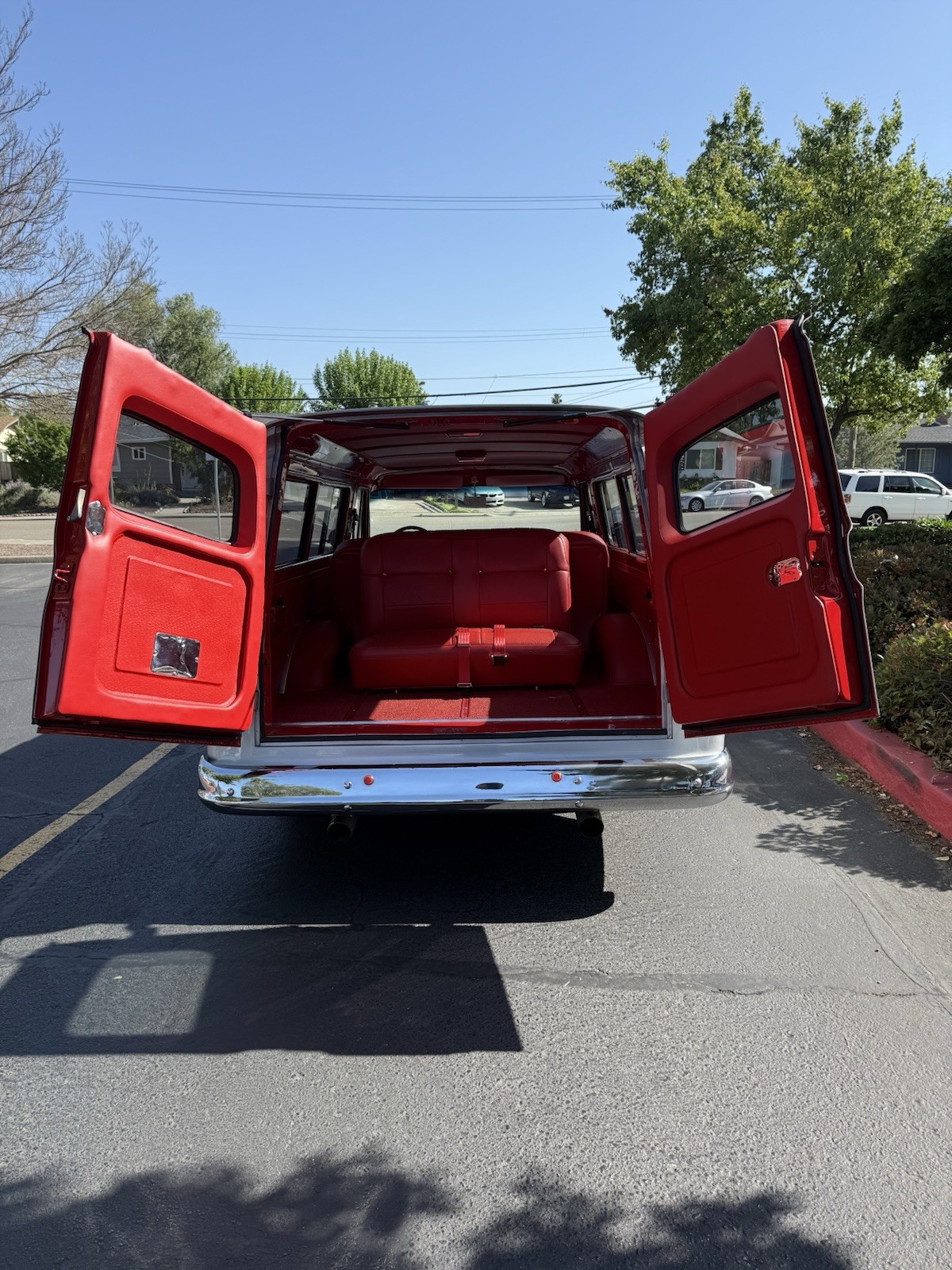 Chevrolet-C10-Suburban-1964-SUV-1