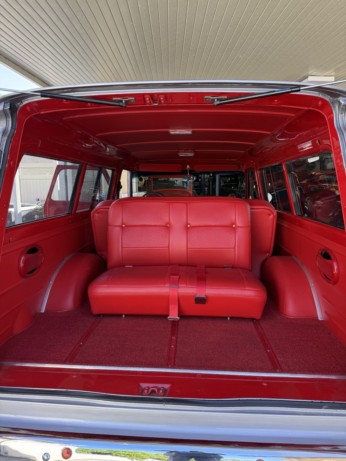 Chevrolet-C10-Suburban-1964-SUV-4