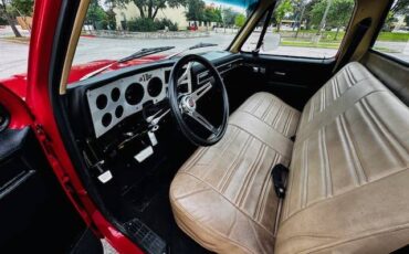 Chevrolet-C10-pickup-1983-red-8