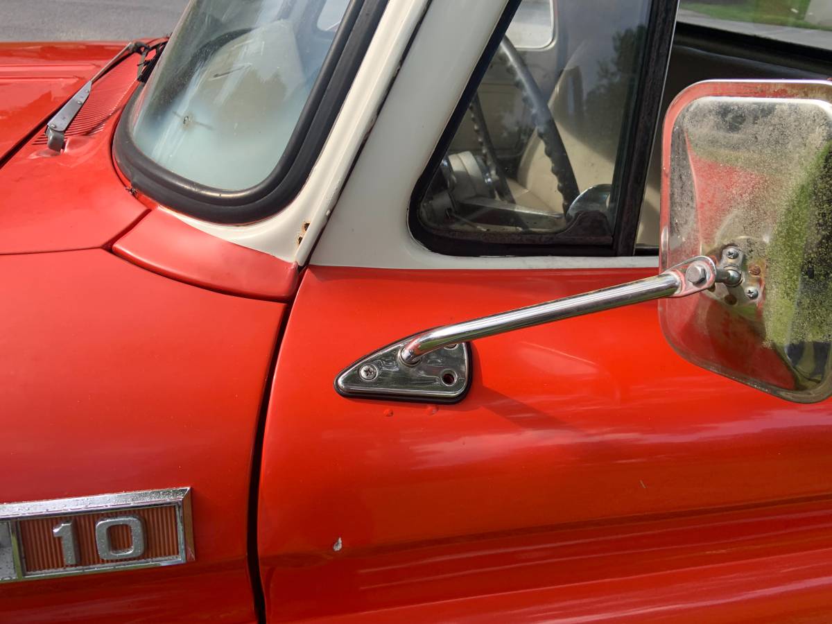 Chevrolet-C10-stepside-1965-custom-15