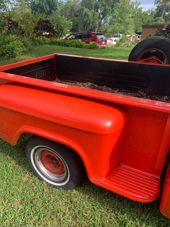Chevrolet-C10-stepside-1965-custom-5