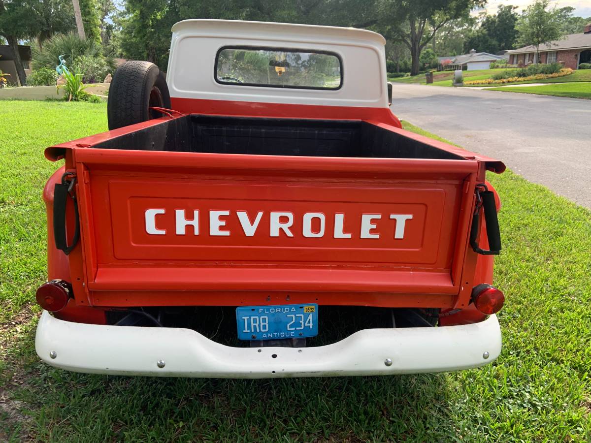 Chevrolet-C10-stepside-1965-custom-6