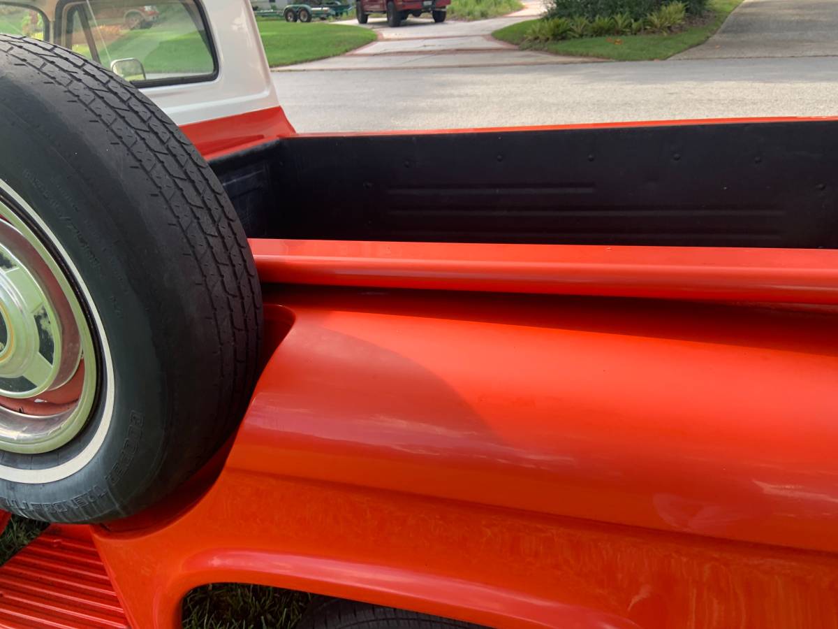 Chevrolet-C10-stepside-1965-custom-8
