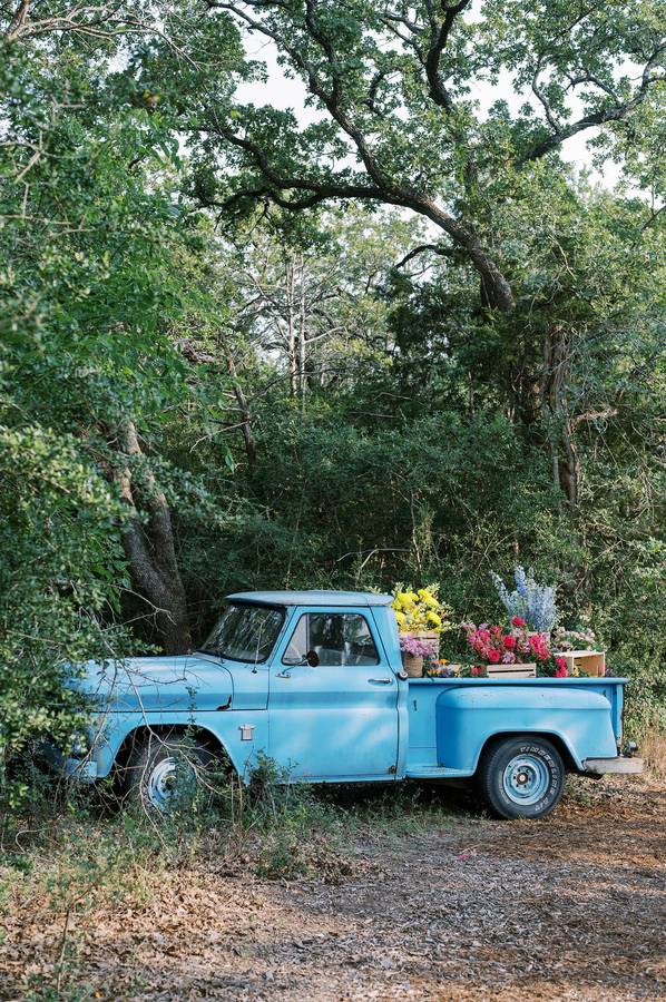 Chevrolet-C10-stepside-short-bed-pickup-truck-1964-blue-1