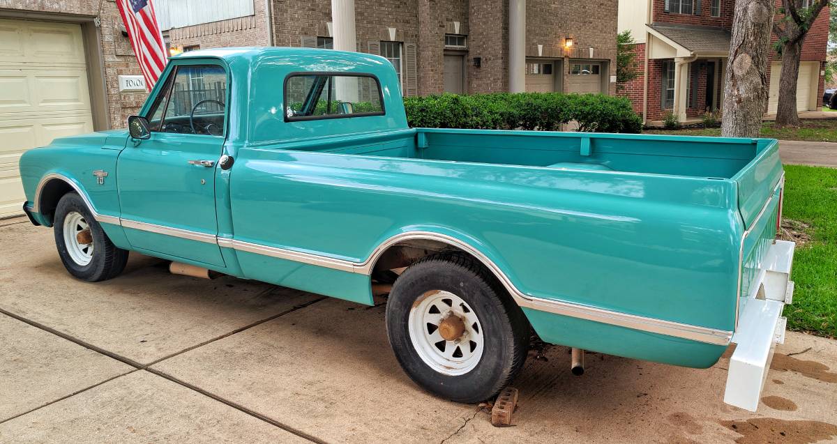 Chevrolet-C10-truck-1967-green-2