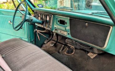 Chevrolet-C10-truck-1967-green-5