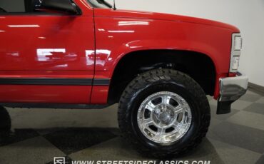 Chevrolet-C1500-1992-Red-Black-32