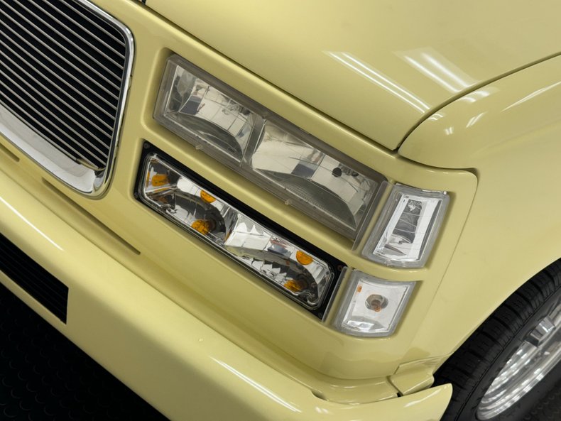 Chevrolet-C1500-1994-Butternut-Yellow-Black-15
