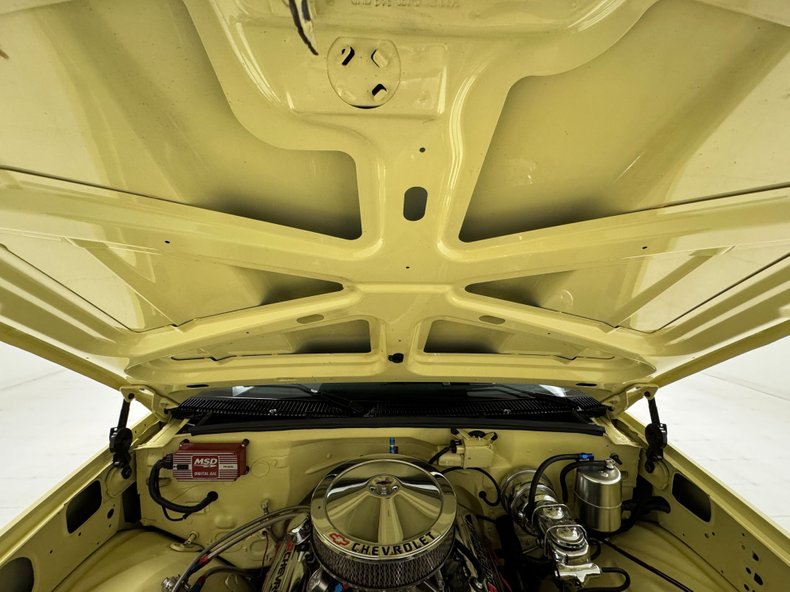 Chevrolet-C1500-1994-Butternut-Yellow-Black-24