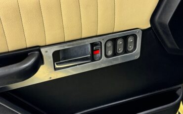 Chevrolet-C1500-1994-Butternut-Yellow-Black-35