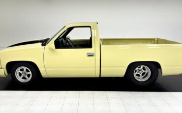 Chevrolet-C1500-1994-Butternut-Yellow-Black