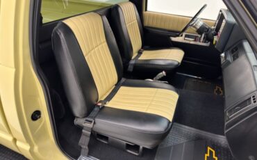 Chevrolet-C1500-1994-Butternut-Yellow-Black-39