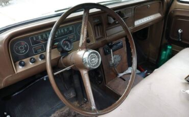 Chevrolet-C20-1966-Custom-9