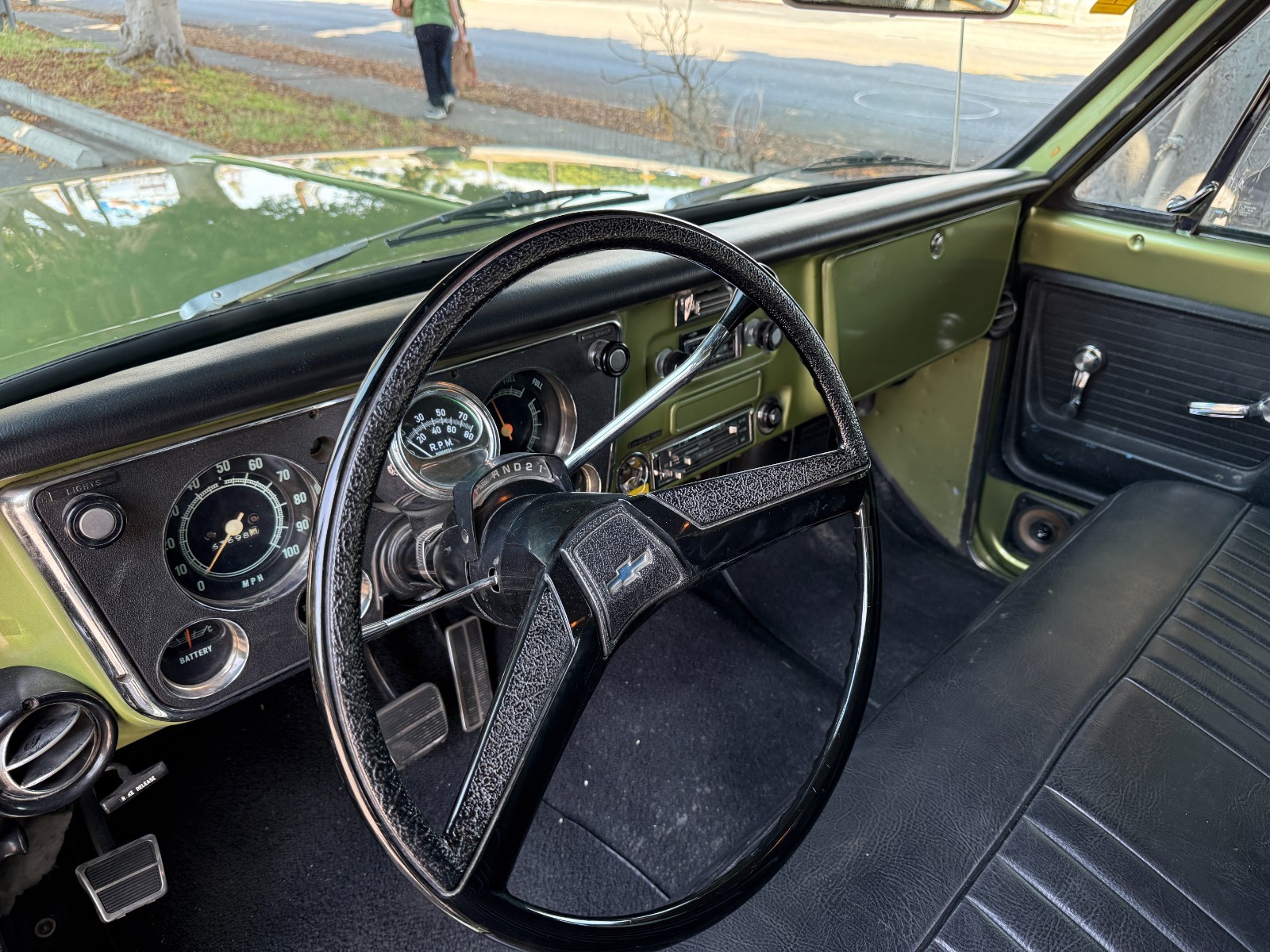Chevrolet-C20-1972-Pickup-10