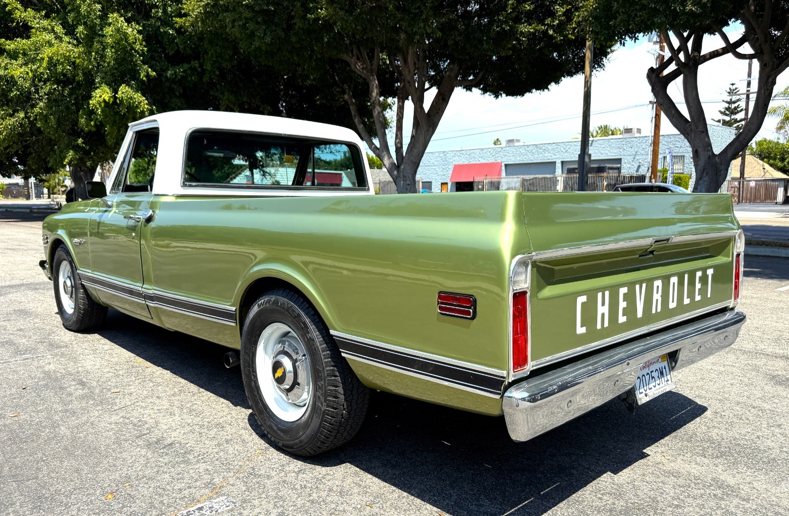 Chevrolet-C20-1972-Pickup-3