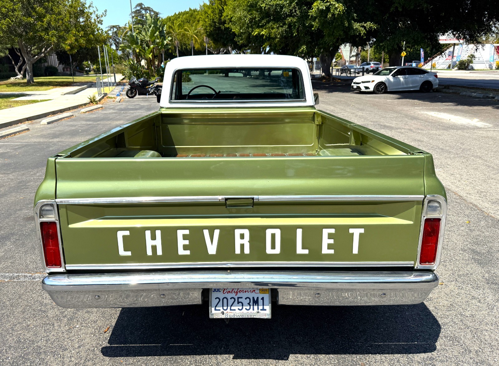 Chevrolet-C20-1972-Pickup-6
