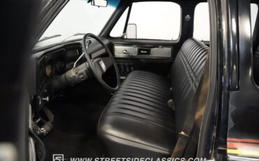 Chevrolet-C30-1979-Black-Patina-Black-1