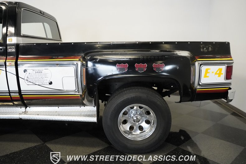 Chevrolet-C30-1979-Black-Patina-Black-14