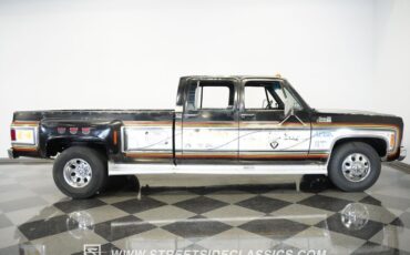 Chevrolet-C30-1979-Black-Patina-Black-17