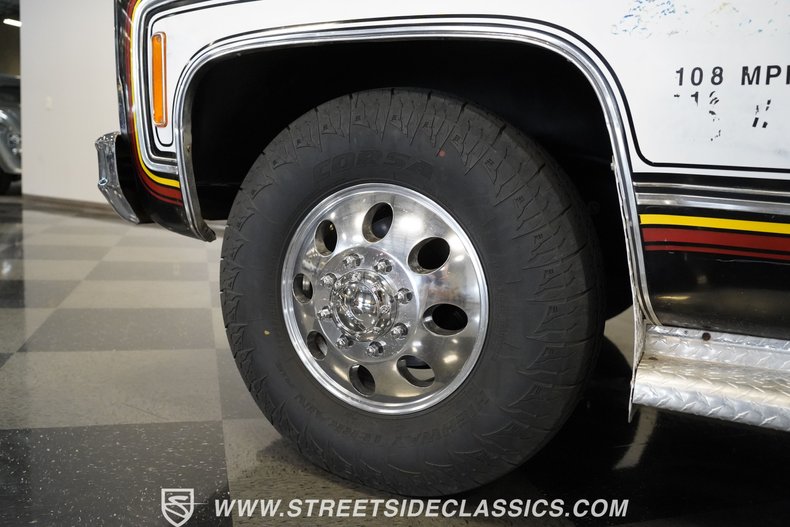 Chevrolet-C30-1979-Black-Patina-Black-19
