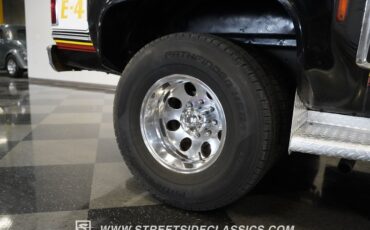 Chevrolet-C30-1979-Black-Patina-Black-36