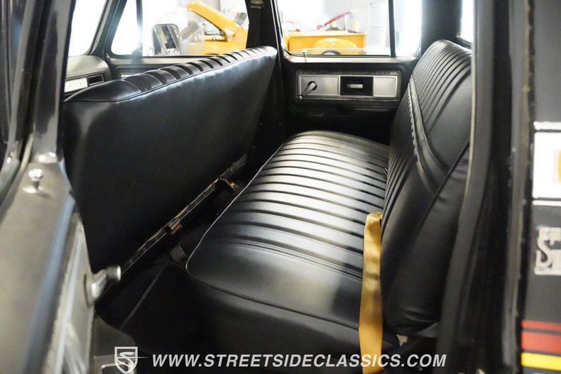 Chevrolet-C30-1979-Black-Patina-Black-45