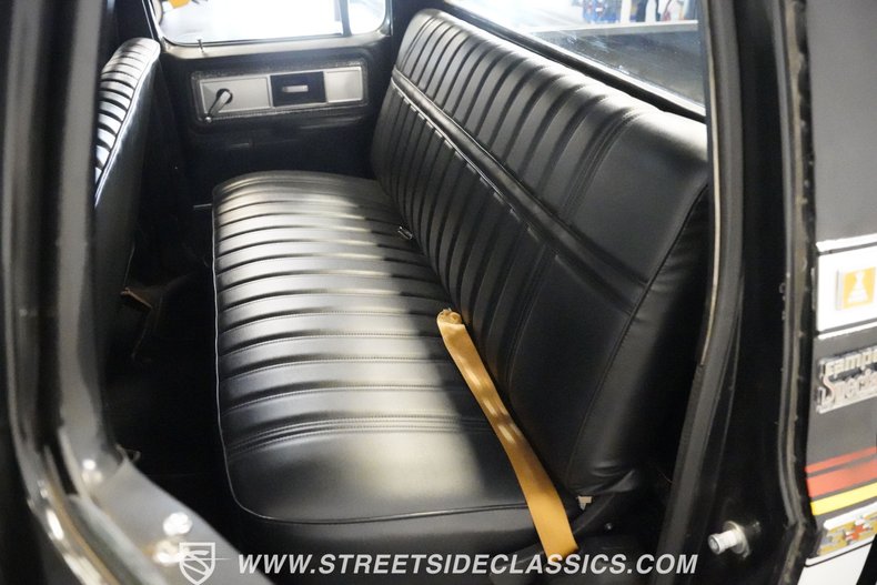 Chevrolet-C30-1979-Black-Patina-Black-46