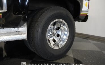 Chevrolet-C30-1979-Black-Patina-Black-49