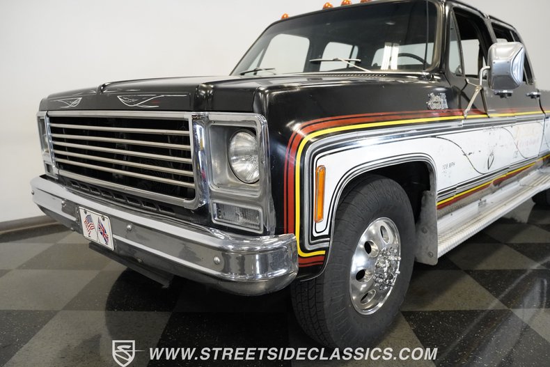 Chevrolet-C30-1979-Black-Patina-Black-8