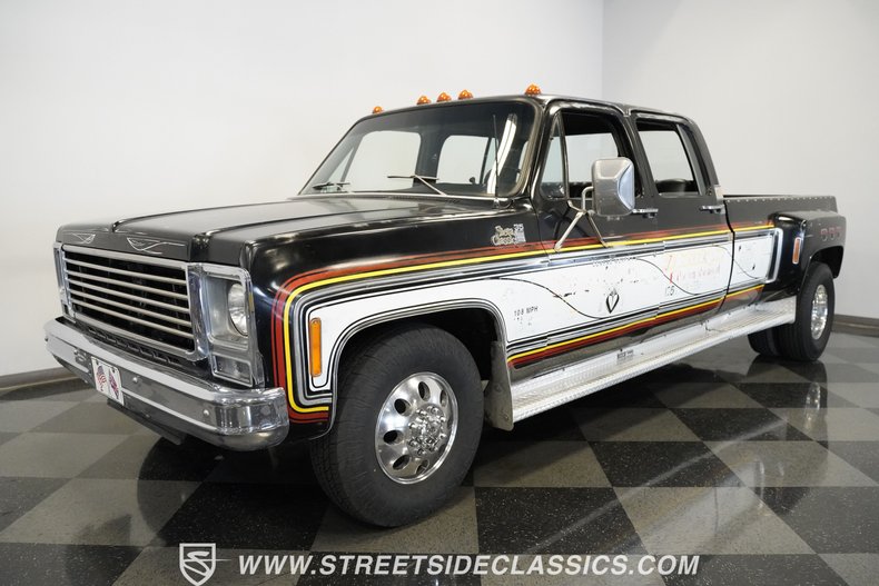 Chevrolet-C30-1979-Black-Patina-Black-9