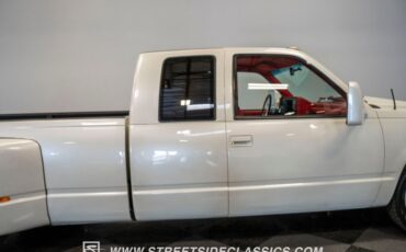 Chevrolet-C3500-1989-Pearl-White-Red-28