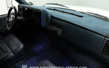 Chevrolet-C3500-1994-White-Dark-Blue-1