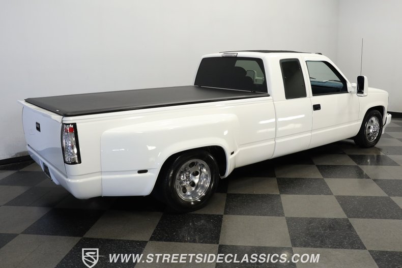 Chevrolet-C3500-1994-White-Dark-Blue-12